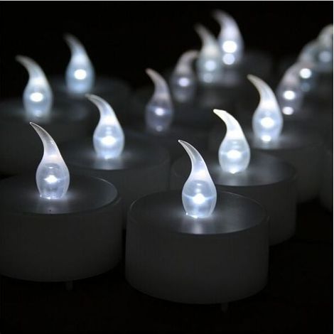 24 Bougies à Led Blanche Effet Flamme (1/3)