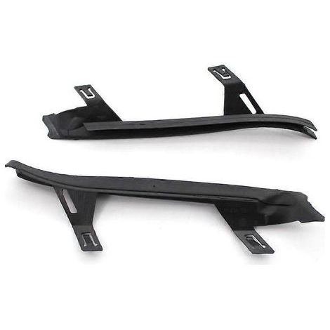 Un ensemble de baguettes décoratives pour phares, comprenant des joints d'étanchéité et des baguettes de protection, compatible avec les BMW Série 3 E92, E93 et M3. (1/5)