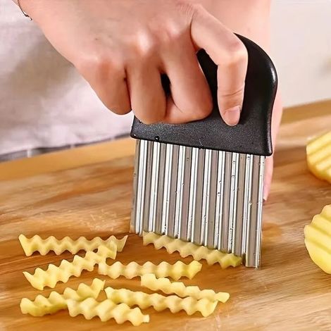 Coupe-légumes ondulé en acier inoxydable — Lame durable pour réaliser des frites et des tranches de carottes parfaites (1/5)