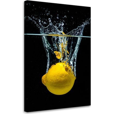 Stampe su Tela, Un limone cade nell'acqua su uno sfondo nero. - 20x30 (1/2)