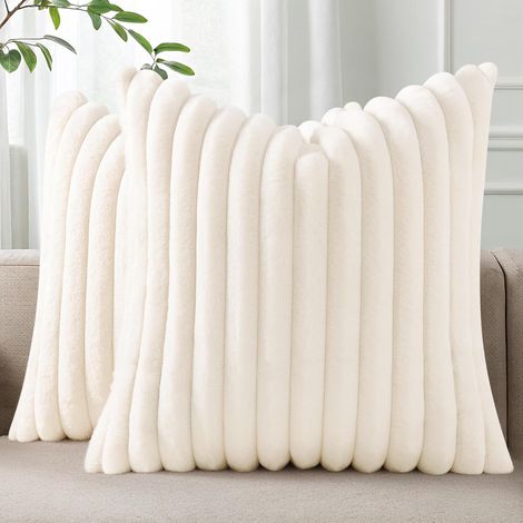 BEBUSINGOTO Set mit 2 dekorativen Kissenbezügen aus Kunstfell, 45 x 45 cm, luxuriös, weich und flauschig, gestreift, für Sofa und Wohnzimmer, cremeweiß (1/5)