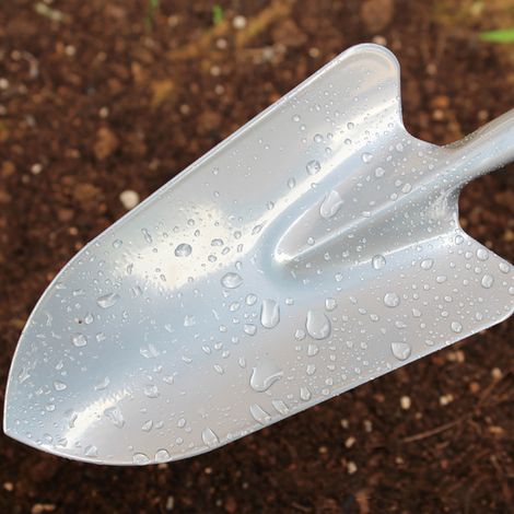 Ensemble d'outils de jardinage : petite pelle pour planter des fleurs, pelle pour plantes en pot, houe, râteau et autres outils de plantation. (1/5)