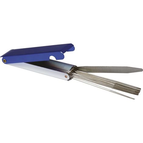 Etui Alesoirs Debouchebec in German is: Schlüsselhülle für Schraubendreher und Entlüfter