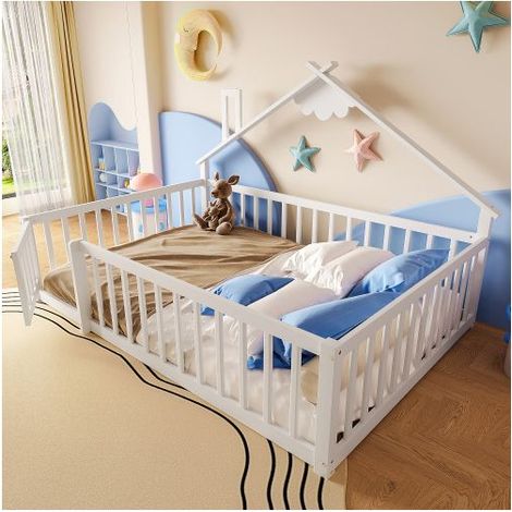 Lit cabane enfant - SOGEU - 140x190 - Bois pin massif & MDF - Blanc Montessori au sol - Barrière à loquet, sommier inclus (1/5)