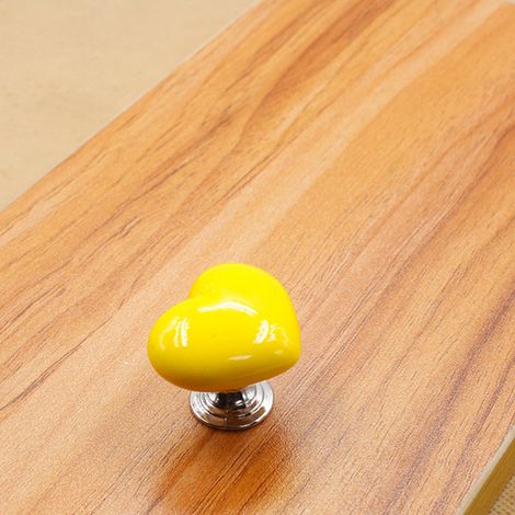 Herzförmiger Schubladengriff aus Keramik für Möbel (Gelb, S) (1/2)