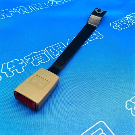 86842-JE20A is suitable for the right front seatbelt buckle socket of the Nissan Qashqai J10Z (2008-2015). (1/4)