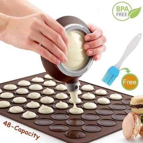 Macaron Making Set-48 Capacité Macaron Silicone Cuisson Tapis Moule et Décoration Stylo Glaçage Conseils avec 4 Buses(38x28cm) (1/4)