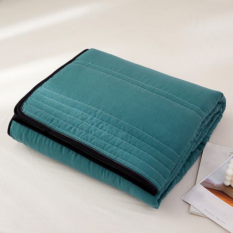 Couette En Soie Conditionnée - Fraîcheur Et Respirabilité Pour Les Nuits Chaudes - Taille Reine - 1 Pièce (1/2)