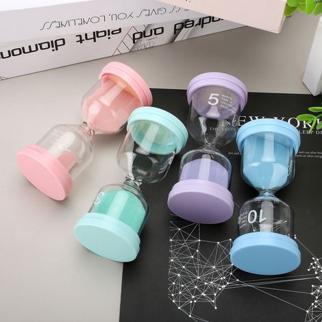 Set mit 19 Mini-Macaron-Sanduhren: 1 rosa, 3 grüne, 5 lila, 10 blaue – je Größe 4,2 x 9,8 cm. (1/5)