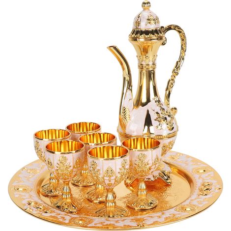 Ensemble de tasses à vin vintage style européen rétro, comprenant une cafetière et un plateau. Sculptures raffinées en alliage de zinc. Idéal pour caves à vin et comptoirs de bar. Couleurs or et blanc (1/5)
