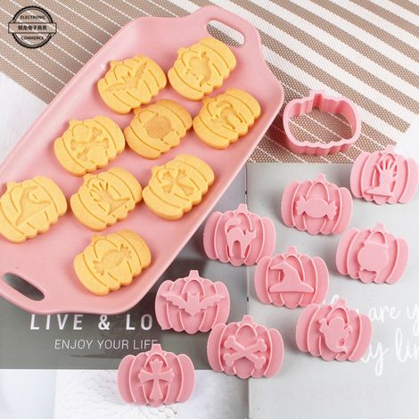 9 Pièces Emporte-pièces Halloween 3D pour Biscuits Citrouille, Moules à Pâtisserie et Outil de Pressage pour Fondant DIY