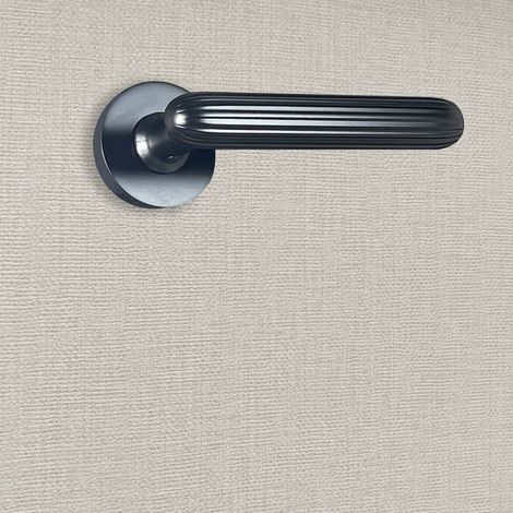 Poignée de porte design finition aspect noir mat Davia - KATCHMEE (1/4)