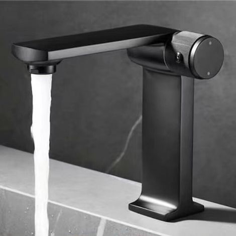 MINKUROW Badarmatur，Schwarzes und elegantes modernes minimalistisches Design，Wasserfall-Waschtisch-Mischbatterie aus verchromtem Messing，Kalt- und Warmwasser verfügbar, eleganter Waschtischarmatur