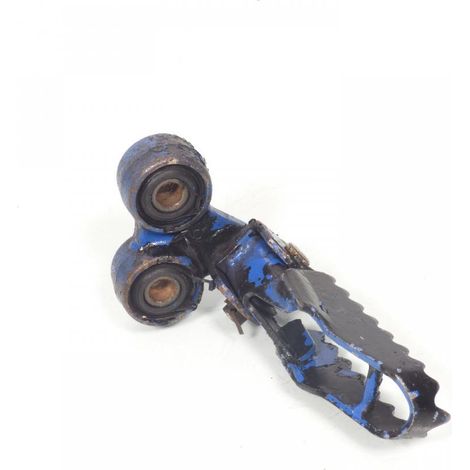 [PRODUIT D'OCCASION] Platine de repose pied pilote gauche origine pour moto Suzuki 800 (1/2)