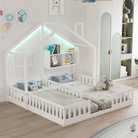 Lit enfant en bois 90 × 200 cm, lit double indépendant, style maison avec fenêtres et cheminée, éclairage LED, barrières de sécurité et étagères de rangement, sommier à lattes inclus, blanc (1/5)