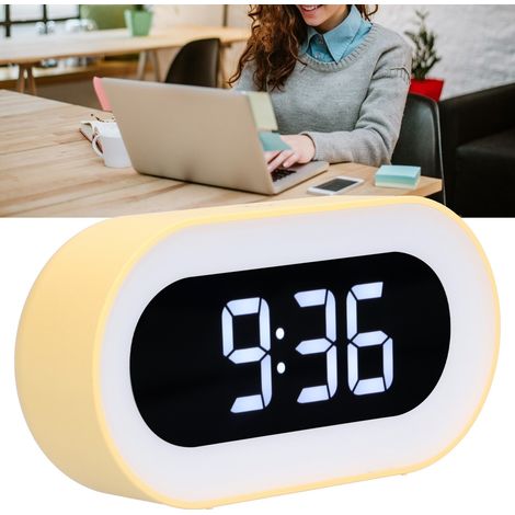 Réveil veilleuse LED haute définition avec 18 pistes musicales, deux alarmes, calendrier perpétuel et fonction mémoire (jaune). (1/5)