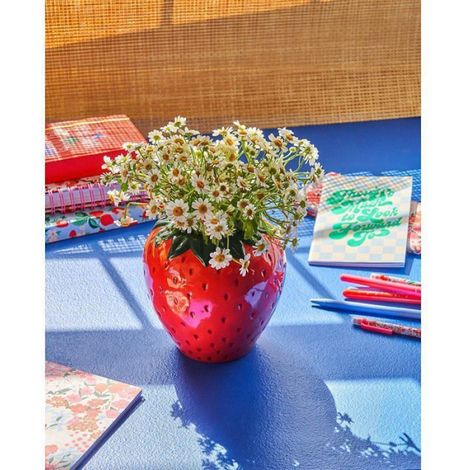Vase Ceramique Fraisier - Forme De Fraise Rouge Et Vert - Decoration Intérieure Cuisine Salle De Bain Bureau - 15 Cm De Hauteur - 1 Pièce (1/5)