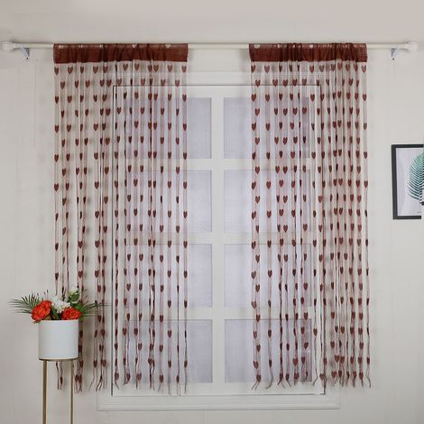 Set aus 2 dekorativen, herzförmigen Vorhängen (100 x 200 cm) mit romantischen Quasten, für Fenster oder Schlafzimmer. Ideal als Türvorhang oder Wanddekoration. (1/5)