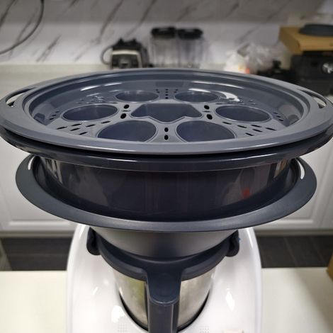Soporte para escalfar huevos, compatible con TM5, TM6 y TM31, 7 recipientes, fabricado en material PP, multifuncional para preparación en microondas. (1/5)