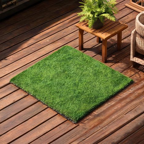 Rouleau de gazon artificiel en polyéthylène pour terrasse (1/5)