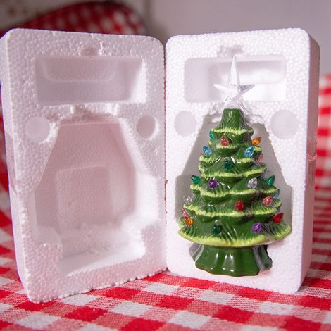 Une décoration de Noël en céramique avec guirlande lumineuse, décoration de bureau, 18,8 cm de haut, motif étoile blanche à cinq branches, 18,8 cm, fonctionne sur piles. (1/5)