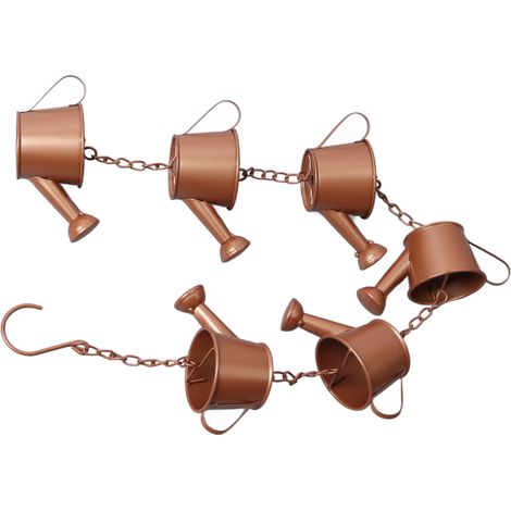 Élégante et stable, cette chaînette de pluie en métal est idéale pour suspendre une bouilloire et décorer votre jardin. (1/5)