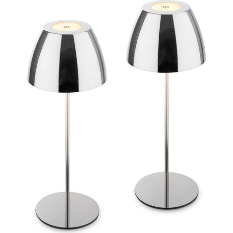Set da 2 lampade da tavolo ricaricabili: le eleganti lampade cromate si inseriscono facilmente in diversi ambienti e, con un’altezza di 36cm ciascuna, restano compatte su tavoli, madie o terrazze. Luc (1/5)