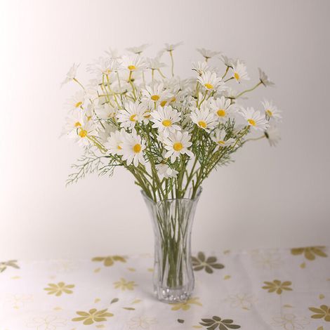 Marguerites artificielles, gerberas artificiels, fleurs de camomille (1/2)