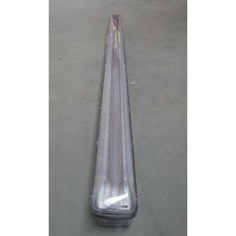 Reglette plafonnier LED 47.8W à vasque 1600x90x92mm 4000K 6360lm 230V IP66 pour locaux humides Thorn (1/3)