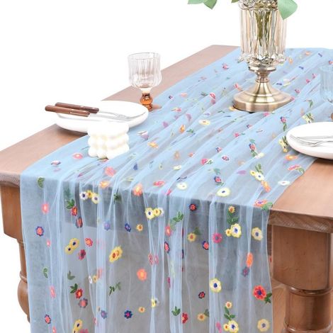 Tischdecke mit puderblauer Gänseblümchenstickerei - Transparente Tischdecke mit Blumenmuster für saisonale und festliche Dekoration, ideal für Küchen- und Esszimmertisch. (1/5)