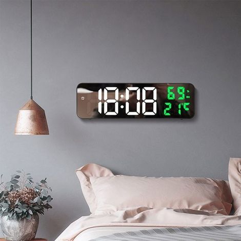 Digitaler Wecker mit großem LED-Bildschirm, Wanduhr mit grüner Temperaturanzeige.