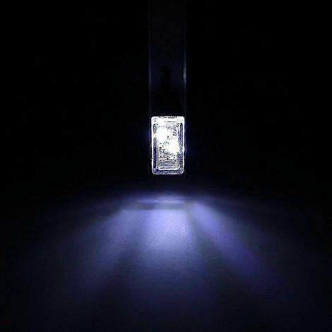 Éclairage d'ambiance LED pour voiture avec prises USB, lampe décorative de style automobile 4 couleurs, éclairage d'urgence pour allume-cigare (blanc) (1/5)