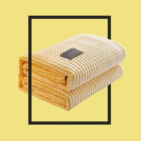 Couverture polaire couleur lait, couverture polaire corail pour la sieste au bureau, courtepointe une pièce, plaid printemps/automne pour canapé, couverture pour climatiseur, motif ajouré - jaune citr (1/5)