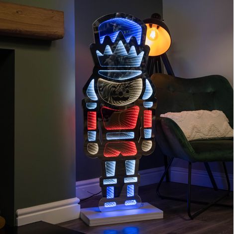 4ft (1.2m) Tall Light up Christmas Nutcracker Infinity Decoration with LEDs (1/5)