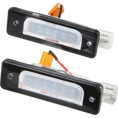 KIT LUCI SPECCHIETTO RETROVISORE ESTERNO CON INDICATORI DI DIREZIONE LED COMPATIBILE CON Volvo C30 / VETRO TRASPARENTE
/ LED 6000K EFFETTO XENON / CAN-BUS, PLUG AND PLAY (1/4)