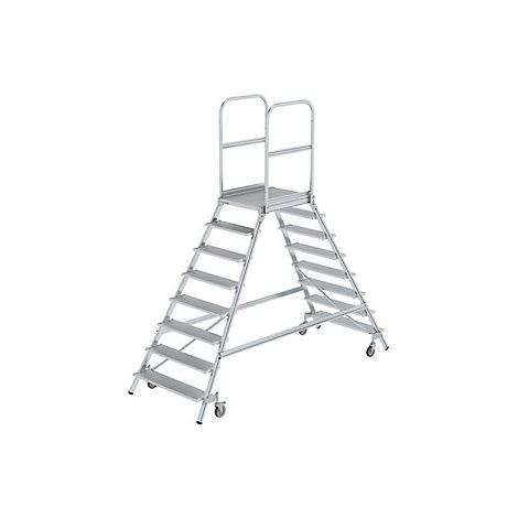 Escalera con tarima de ascenso por ambos lados  plataforma y