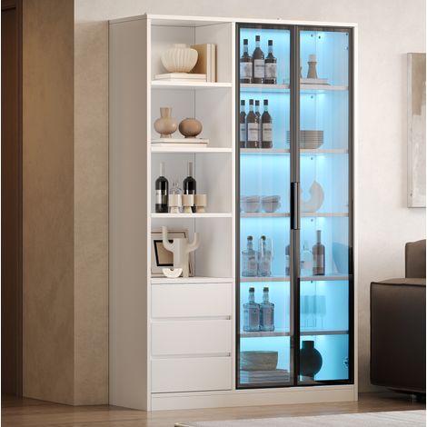 Vetrina per soggiorno bianca opaca con LED, 2 ante in vetro temperato, 3 cassetti e 4 ripiani aperti, mobile portavino in MDF e pannello truciolare FLORAGRACE (1/5)