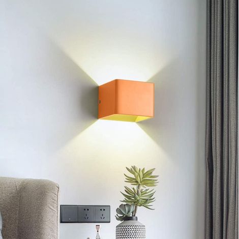 Applique murale carrée moderne à LED en métal coloré, mini lampes murales de 3,94 pouces de large for couloir, couloir, chevet (Orange,Warm Light) (1/5)