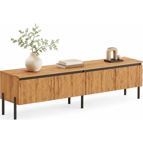 Meuble TV 180 cm avec 4 portes à relief ondulé, rangements fermés et passe-câbles, structure PB et MDF, pieds métal, idéal pour salon moderne CHICFURN (1/5)