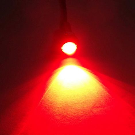 Deux spots LED encastrés de marque Eagle Eye, 18 mm de diamètre, LED rouges. (1/5)