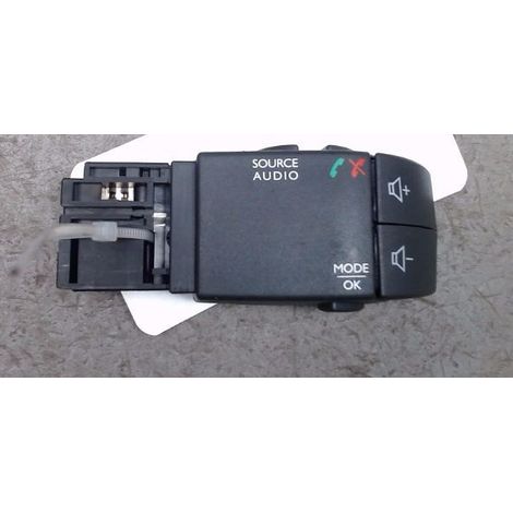 [PRODUIT D'OCCASION] Commande Autoradio RENAULT Twingo ♻️ Ref Oe. 255522448r - Garantie à vie (1/3)