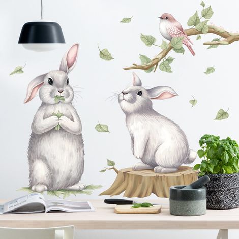 Sticker mural 2 lapins et un oiseau sur un arbre - Décoration murale facile à coller et à décoller pour chambre d'enfant ou salle de jeux (1/2)