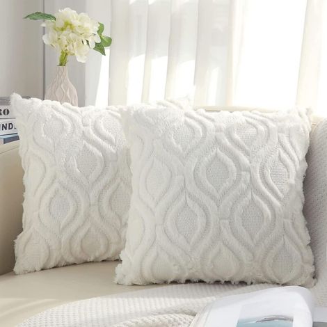 Lot de 2 housses de coussin décoratives en fausse fourrure blanche crème 45 x 45 cm (1/5)