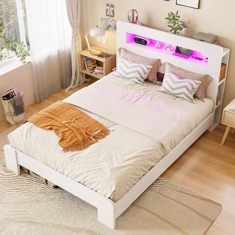 Modernes Multifunktionsbett 140x200 cm mit Stauraum im Kopfteil, integrierter LED-Beleuchtung und Steckdosen, stabiles Holzbett in Weiß (1/5)