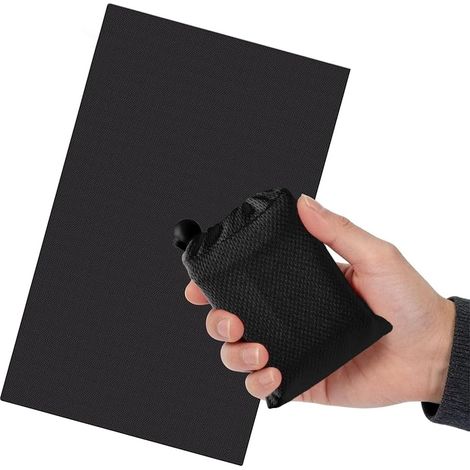 Mini Couverture Pique Nique à Poche, Mini Pocket Pique-Nique Couverture 70x110cm avec Mousqueton Pratique, Tapis de Plage Portable Ultra Légère Imperméable pour Voyage Plage, Parc, Camping (1/5)