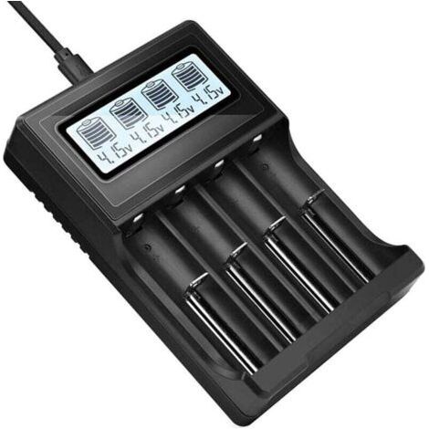 Universal intelligent USB charger for 18650 batteries with automatic LCD display, compatible with Li-Ion, Ni-Mh/Ni-Cd, LiFePO4, AA, AAA, AAAA and C (RCR123) batteries. (1/3)