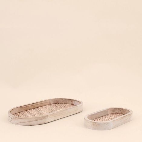 Lot de 2 plateaux ovales en bois et rotin (1/5)
