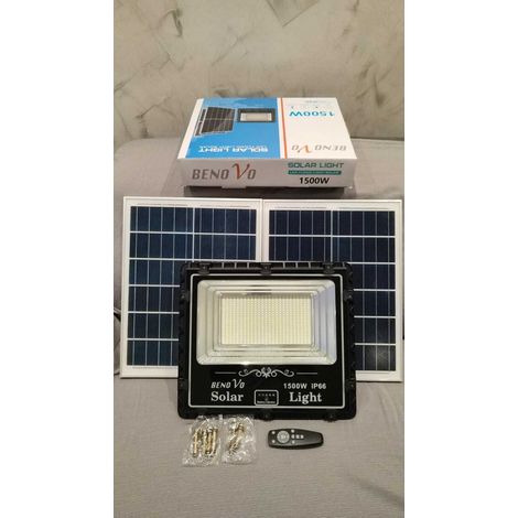 Faro Stradale LED Doppio Pannello Solare 1500W Crepuscolare Luce Fredda IP66 (1/3)