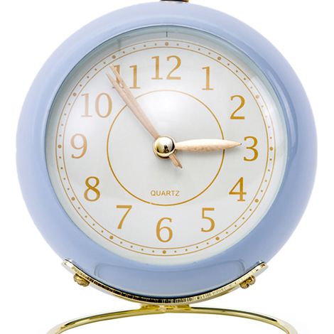 Europäische Wanduhr aus Metall, geräuschloser elektronischer Wecker für Kinder, minimalistisches Design, leuchtendes Quarzwerk für Wohnzimmer, Studentenzimmer, lila (Batterien nicht enthalten) (1/3)