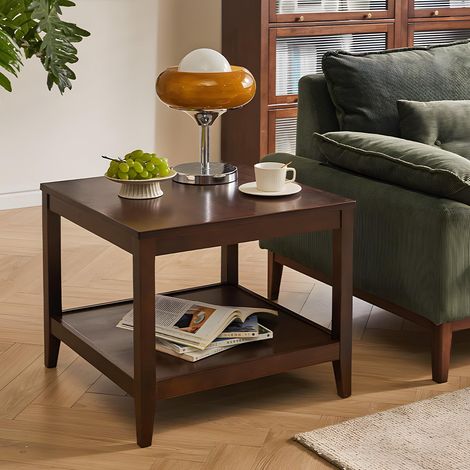 Table d'appoint carrée en bois massif avec étagère de rangement, table basse à 2 niveaux pour salon, petite table de canapé, table de chevet en bois d'hévéa, 60 x 60 x 60 cm (H x l x P) (noyer (1/5)